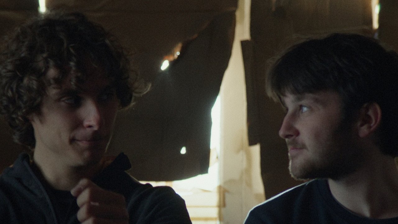 Sandbag Dam Movie Screenshot 1