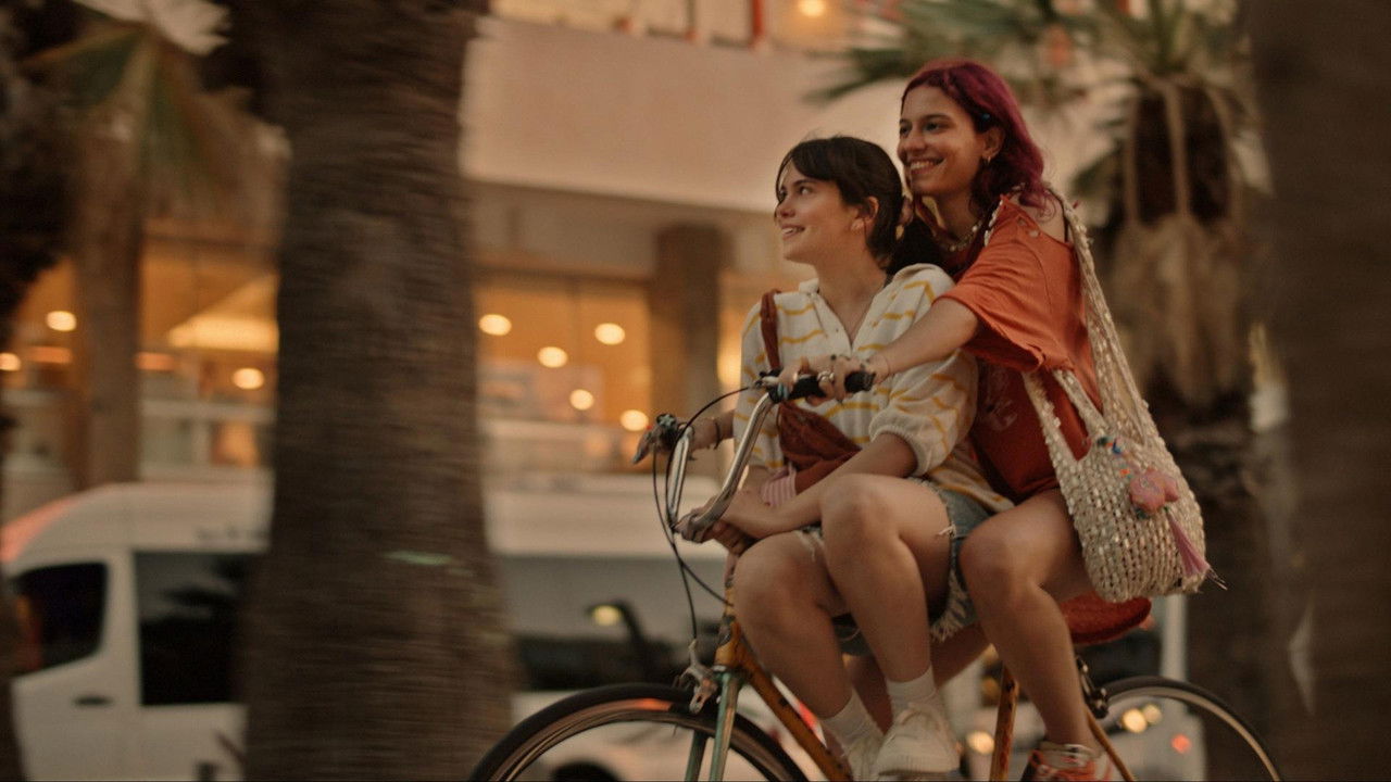 Come Closer Movie Screenshot 4