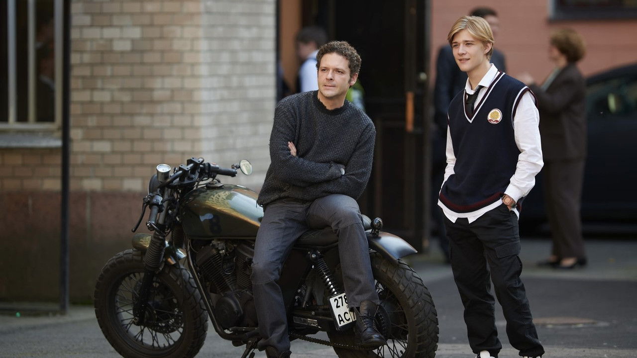 Mom is 17 Again Movie Screenshot 4