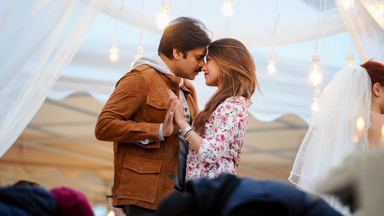 Agnyaathavaasi Movie Screenshot 2