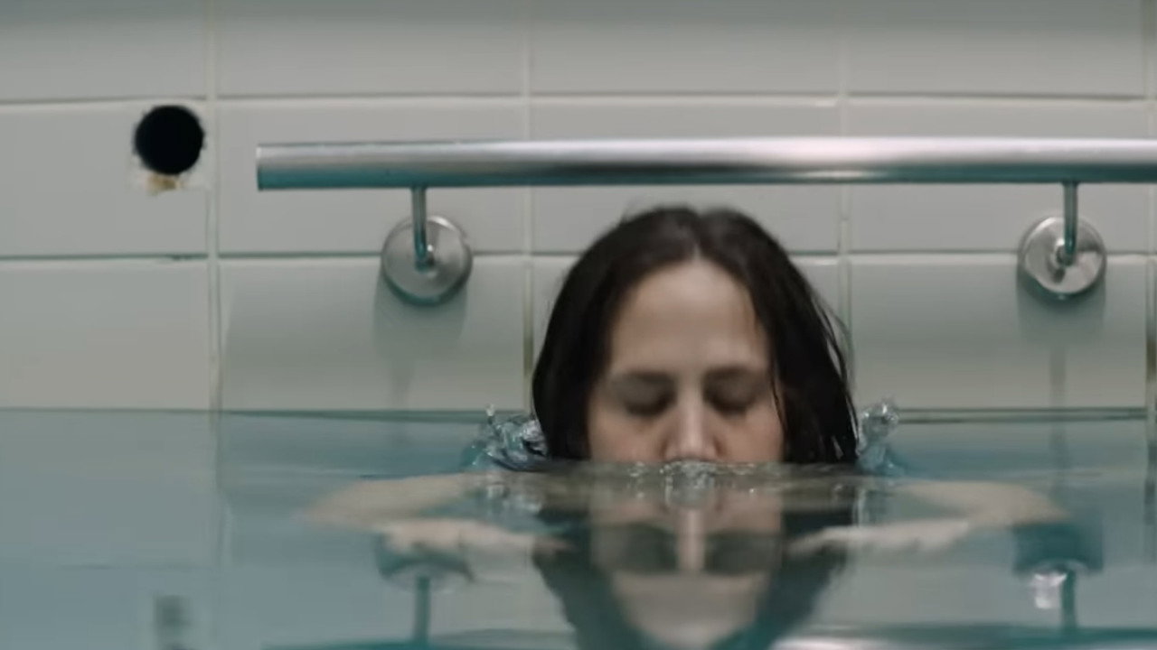 Pink Lady Movie Screenshot 5