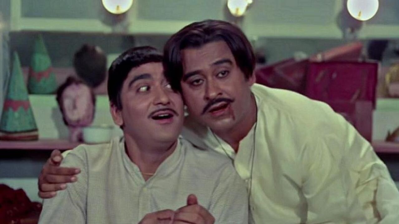 Padosan Movie Screenshot 1 Padosan Movie Screenshot 1