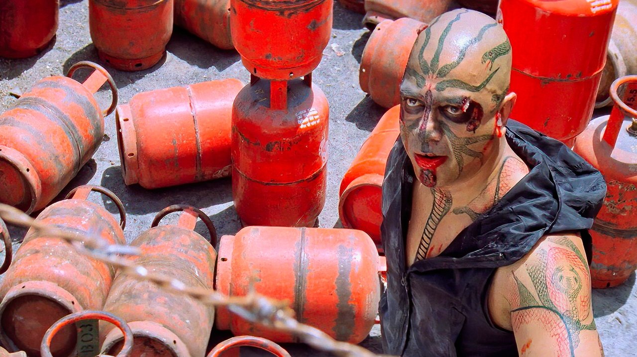 Aalavandhan Movie Screenshot 1