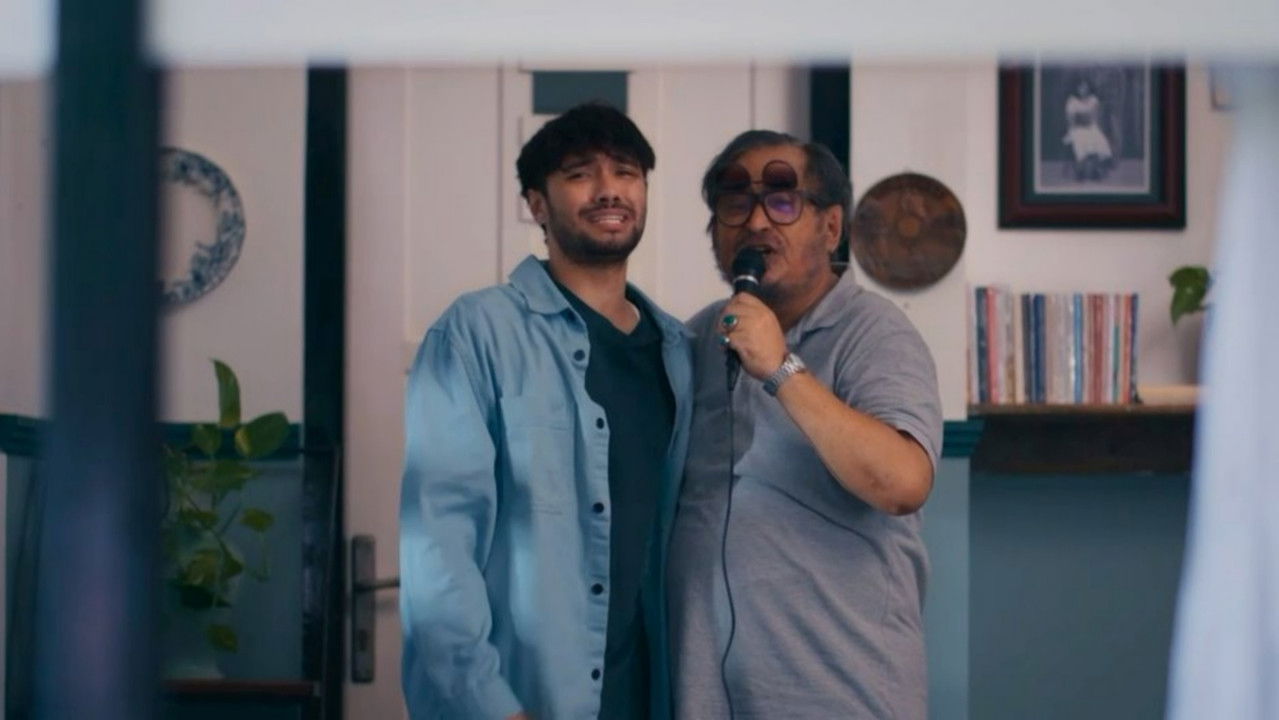 Cinta Tak Pernah Tepat Waktu Movie Screenshot 5