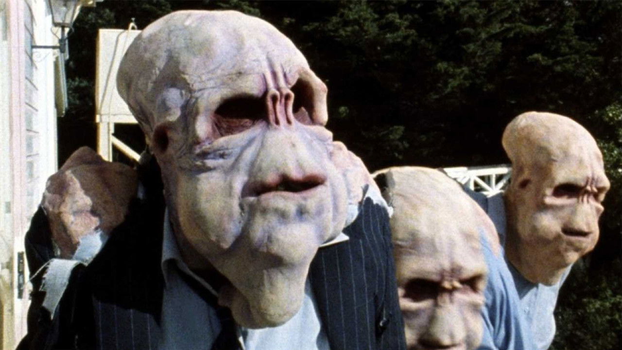 Bad Taste Movie Screenshot 2