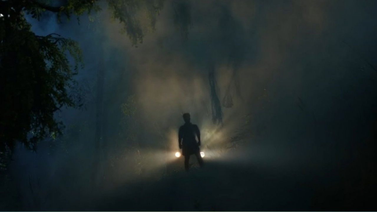 Vilaayath Budha Movie Screenshot 5