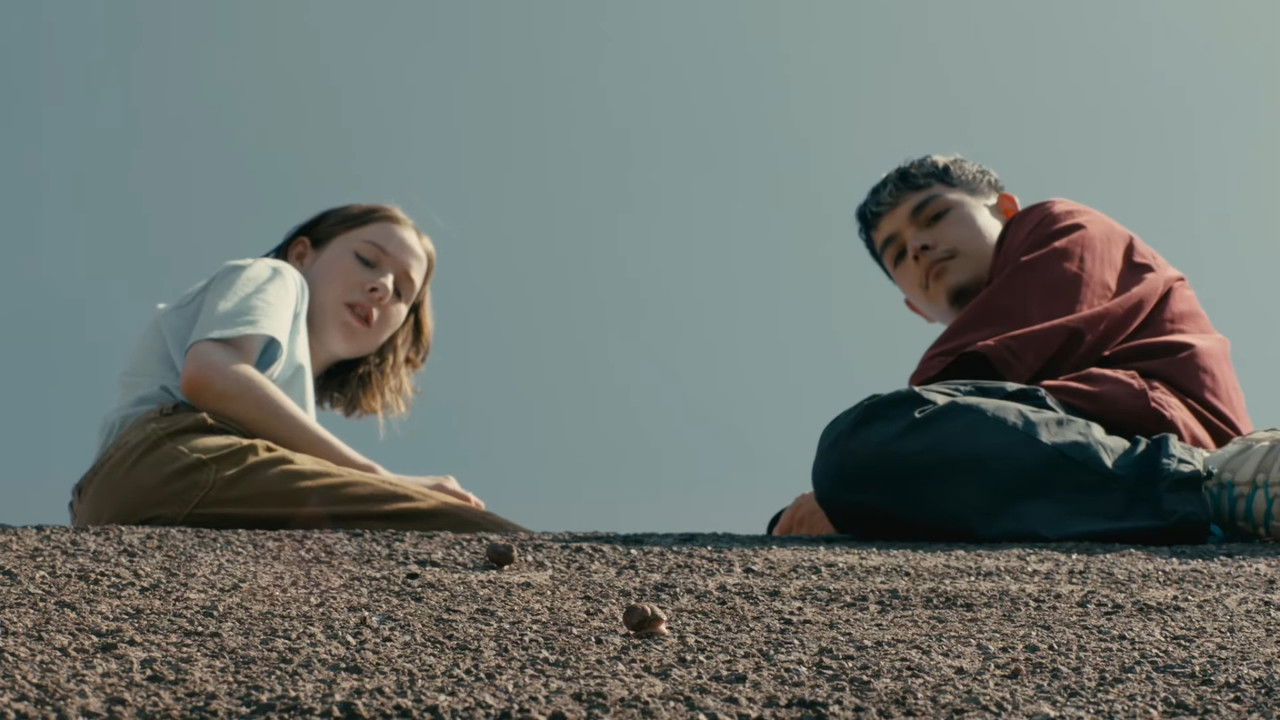 Let Me Be With You Movie Screenshot 2