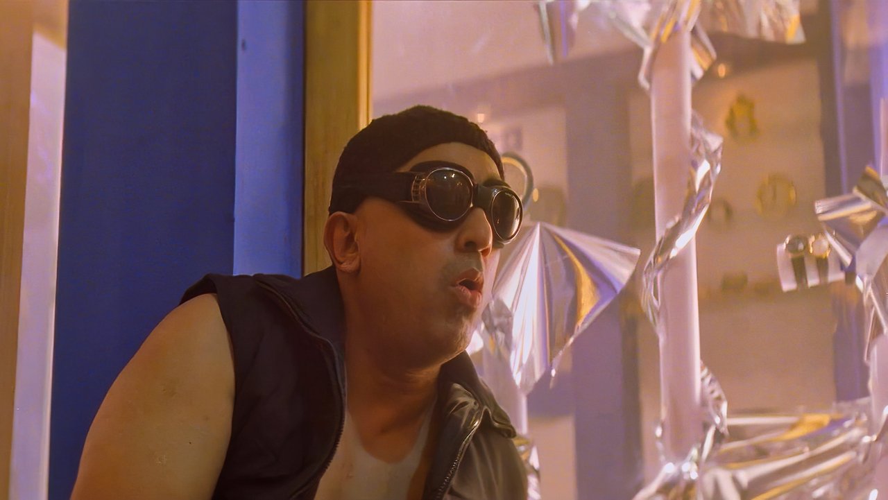 Aalavandhan Movie Screenshot 5