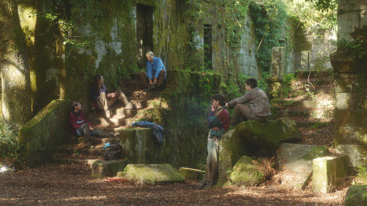 Last Night I Conquered the City of Thebes Movie Screenshot 1