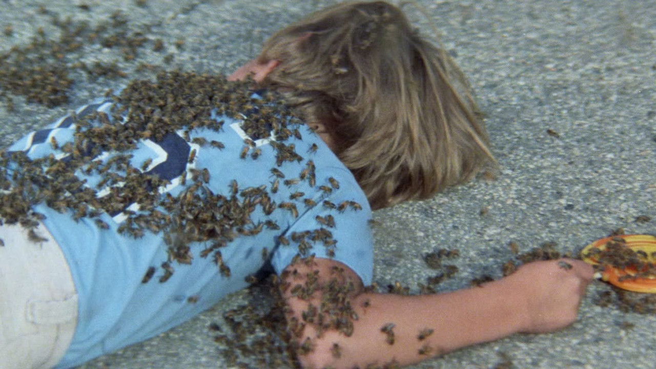 The Swarm Movie Screenshot 2