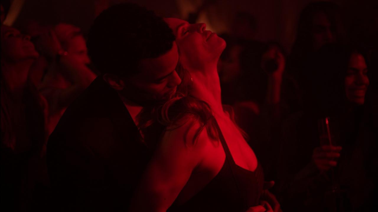 Fatale Movie Screenshot 4