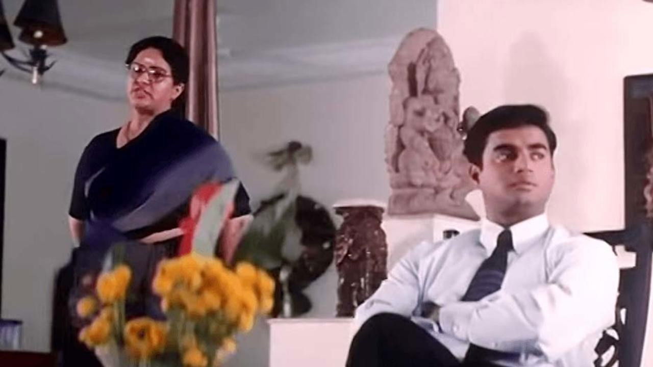Paarthale Paravasam Movie Screenshot 1
