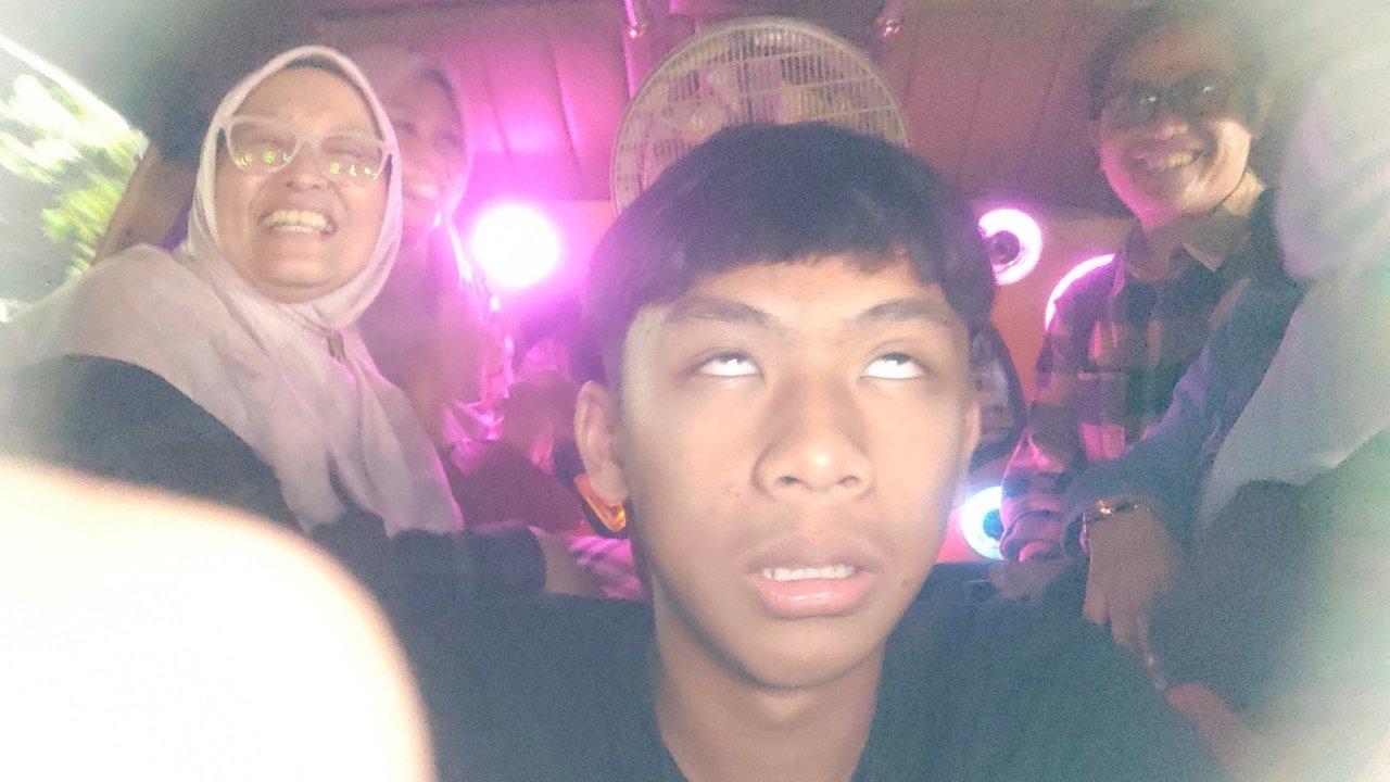 Passport To Myself : Where Can We Find Happiness? Movie Screenshot 1