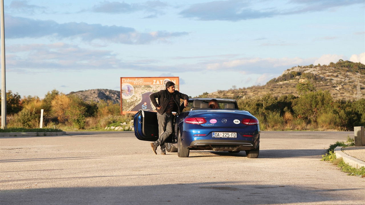 Agnyaathavaasi Movie Screenshot 4