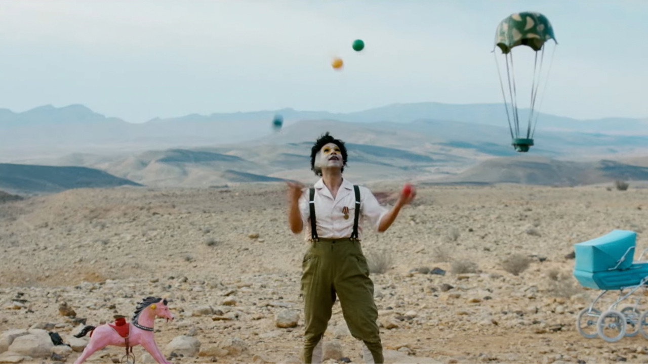 Cabaret Total Movie Screenshot 1